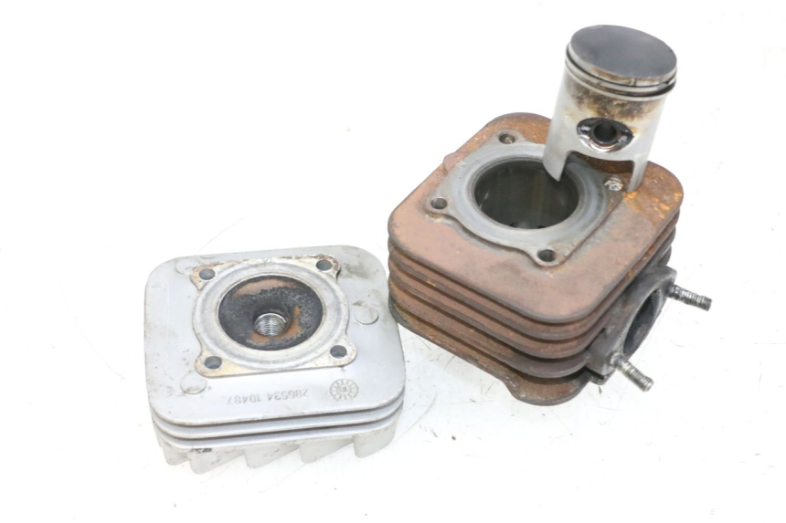 photo de CILINDER ZUIGER PIAGGIO NEW TYPHOON 50 (2018 - 2021) - Hoofdaanzicht