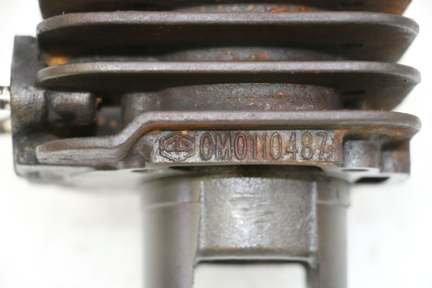 photo de CILINDER ZUIGER PIAGGIO NEW TYPHOON 50 (2018 - 2021) - Focus op structuur