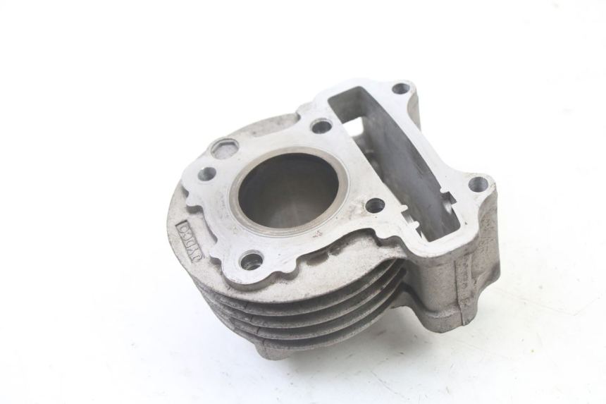 photo de CILINDER ZUIGER PEUGEOT KISBEE 4T 50 (2010 - 2017) - Markeringen en referenties