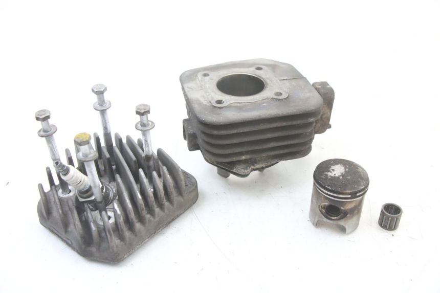 photo de CILINDER ZUIGER PEUGEOT LUDIX ONE 50 (2005 - 2008) - Andere kijkhoek