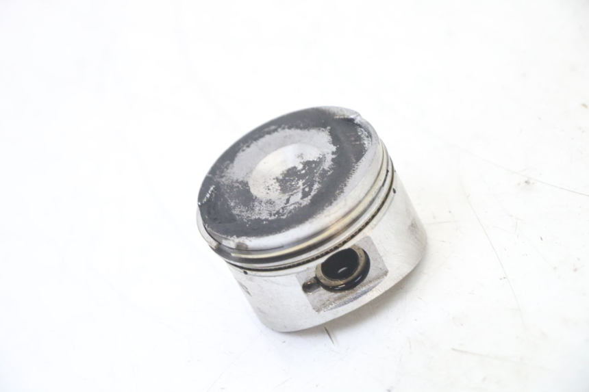 photo de CILINDER ZUIGER PEUGEOT VIVACITY 125 (2010 - 2017) - Bevestigingspunten