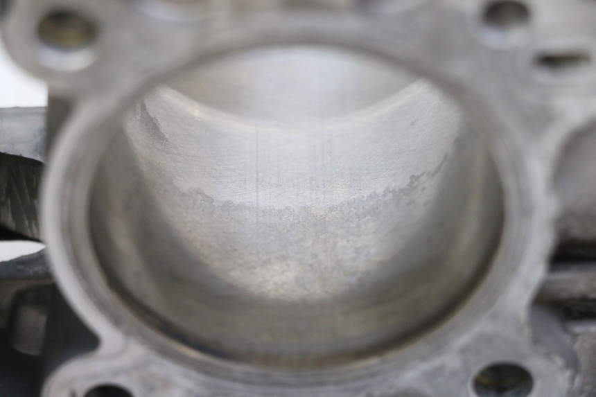 photo de CILINDER ZUIGER PIAGGIO VESPA LX 150 (2005 - 2013) - Bevestigingspunten