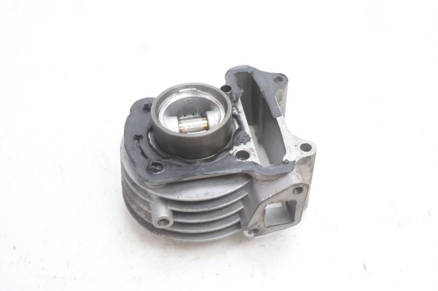 photo de CYLINDER PISTOON LAZIO RENO 50 (2016 - 2021) - Andere kijkhoek