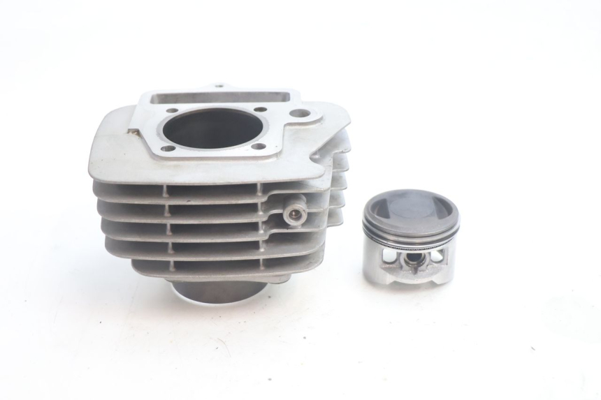 photo de CYLINDER PISTOON APOLLO RFZ 140 - Detail van het onderdeel