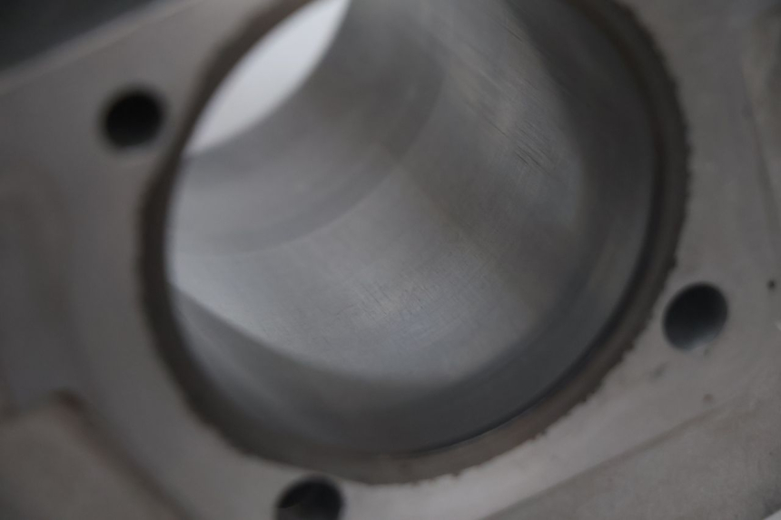 photo de CYLINDER PISTOON APOLLO RFZ 140 - Zoom op componenten