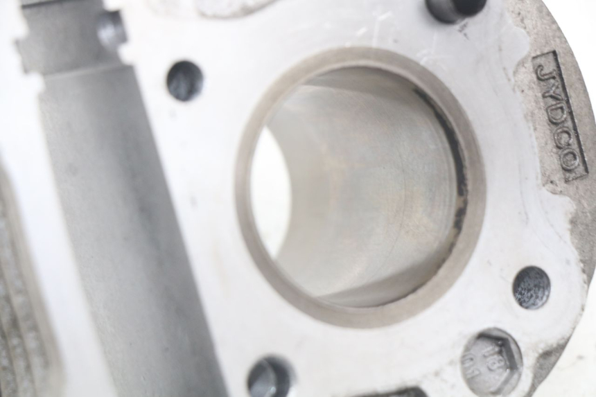 photo de CILINDER ZUIGER TNT MOTOR ROMA 10' 4T 50 (2007 - 2018) - Zoom op gebruiksstaat