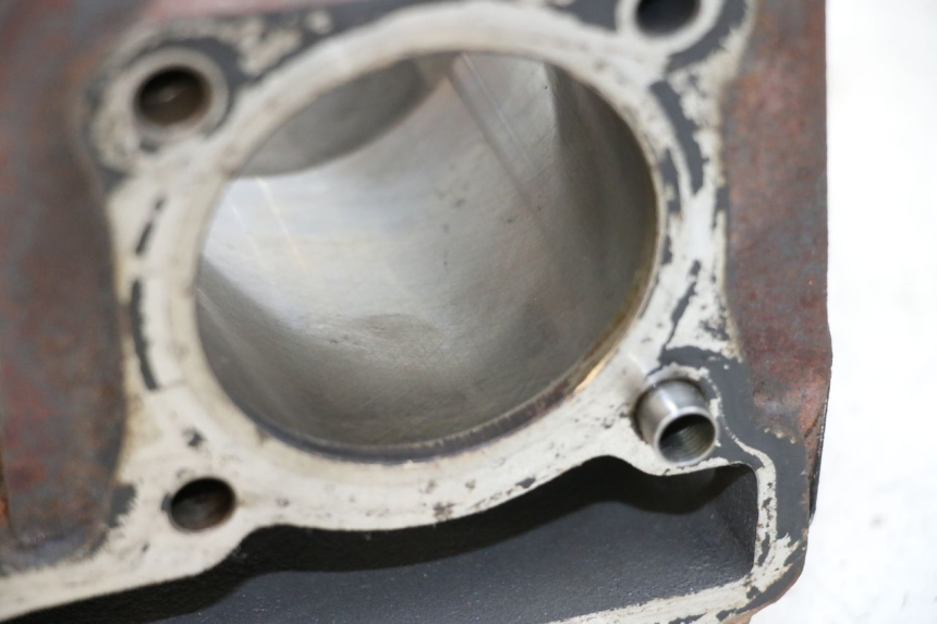 photo de CILINDER ZUIGER APRILIA SCARABEO 100 (2003 - 2012) - Zoom op gebruiksstaat