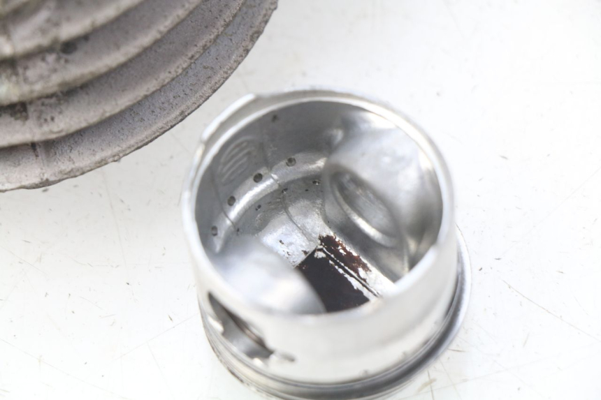 photo de CILINDER ZUIGER KYMCO SENTO 50 (2008 - 2013) - Zoom op gebruiksstaat