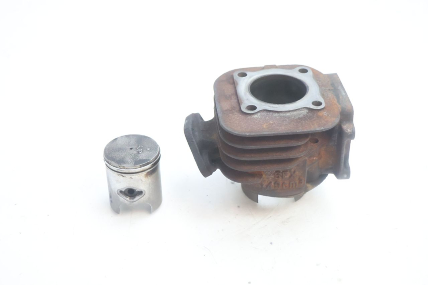 photo de CYLINDER PISTOON YAMAHA SLIDER 50 (1999 - 2004) - Zoom op gebruiksstaat