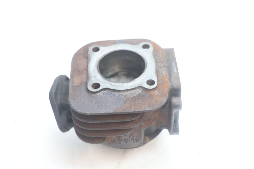 photo de CYLINDER PISTOON YAMAHA SLIDER 50 (1999 - 2004) - Technische close-up