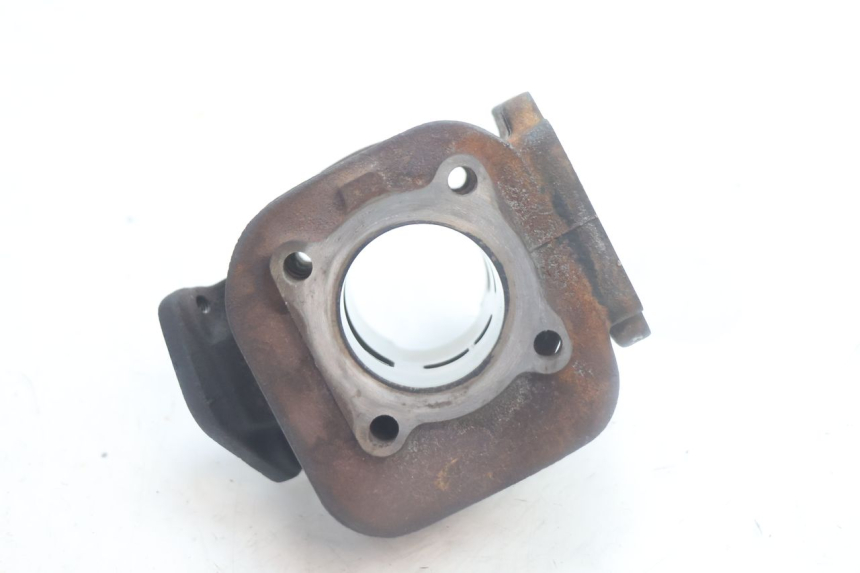 photo de CYLINDER PISTOON YAMAHA SLIDER 50 (1999 - 2004) - Bevestigingspunten