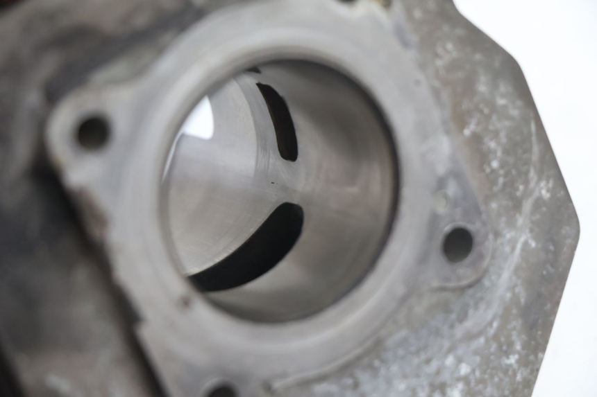 photo de CYLINDER PISTOON PEUGEOT SPEEDFIGHT 2 AC 50 (2000 - 2009) - Markeringen en referenties