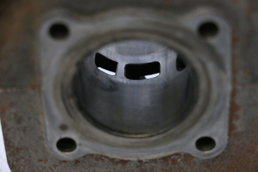 photo de CYLINDER PISTOON PEUGEOT SPEEDFIGHT 2 AC 50 (2000 - 2009) - Gecontroleerd onderdeel