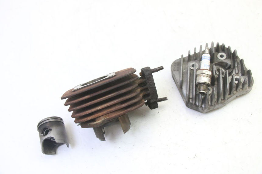 photo de CILINDER ZUIGER PEUGEOT SPEEDFIGHT 3 AIR 50 (2009 - 2015) - Andere kijkhoek