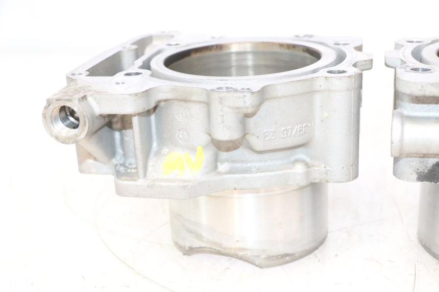 photo de CYLINDER PISTOON CAN-AM SPYDER RS 1000 (2008 - 2012) - Zoom op kwaliteit