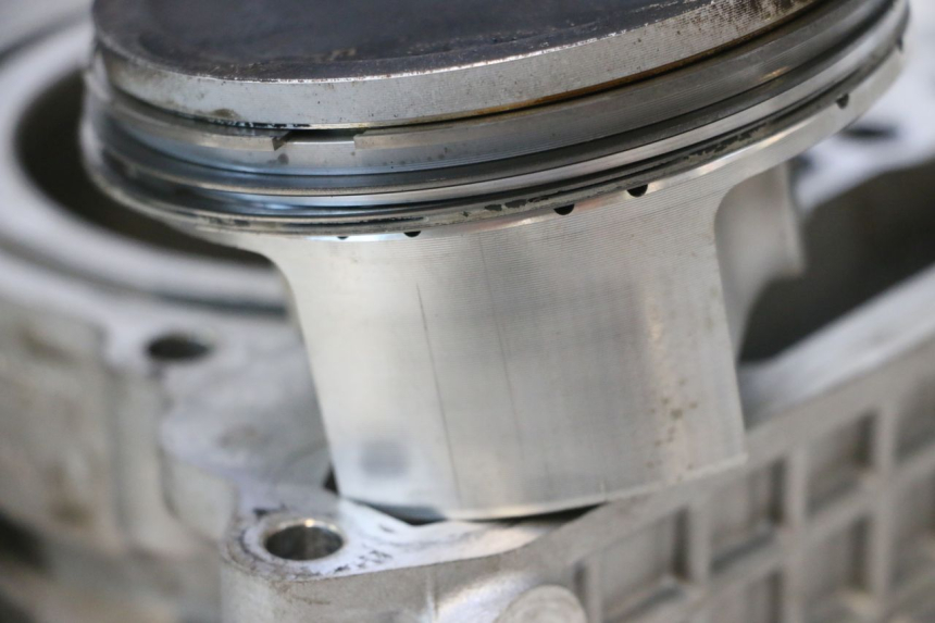 photo de CYLINDER PISTOON CAN-AM SPYDER RS 1000 (2008 - 2012) - Bevestigingspunten