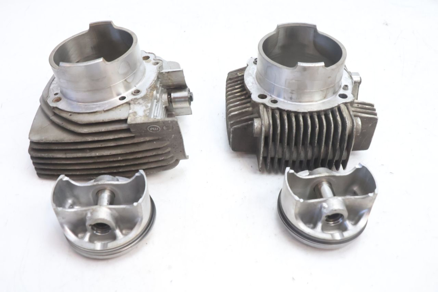 photo de CYLINDER PISTOON DUCATI SS IE DS CARENEE 1000 (2002 - 2006) - Detail van het onderdeel