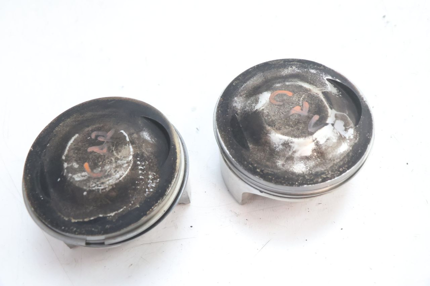 photo de CYLINDER PISTOON DUCATI SS IE DS CARENEE 1000 (2002 - 2006) - Detail van het onderdeel