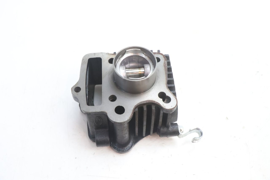 photo de CYLINDER PISTOON YAMASAKI STREET 50 (2013 - 2018) - Bevestigingspunten