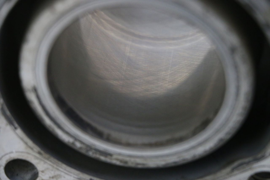 photo de CILINDER ZUIGER SUZUKI BURGMAN 125 (2015 - 2017) - Andere kijkhoek