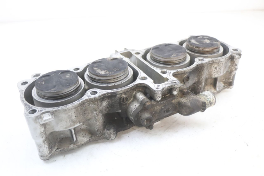 photo de CILINDER ZUIGER SUZUKI GSX F GSXF 650 (2007 - 2015) - Zoom op kwaliteit