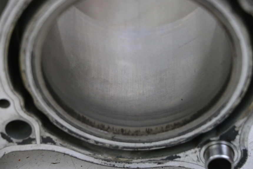 photo de CILINDER ZUIGER SUZUKI SV S 650 (1999 - 2002) - Technische close-up