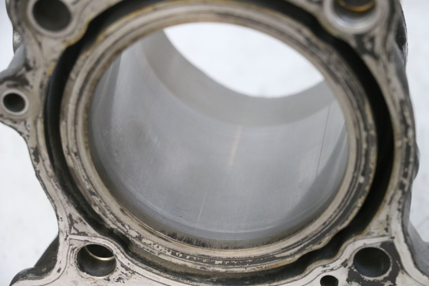 photo de CILINDER ZUIGER SUZUKI SV S 650 (1999 - 2002) - Bevestigingspunten