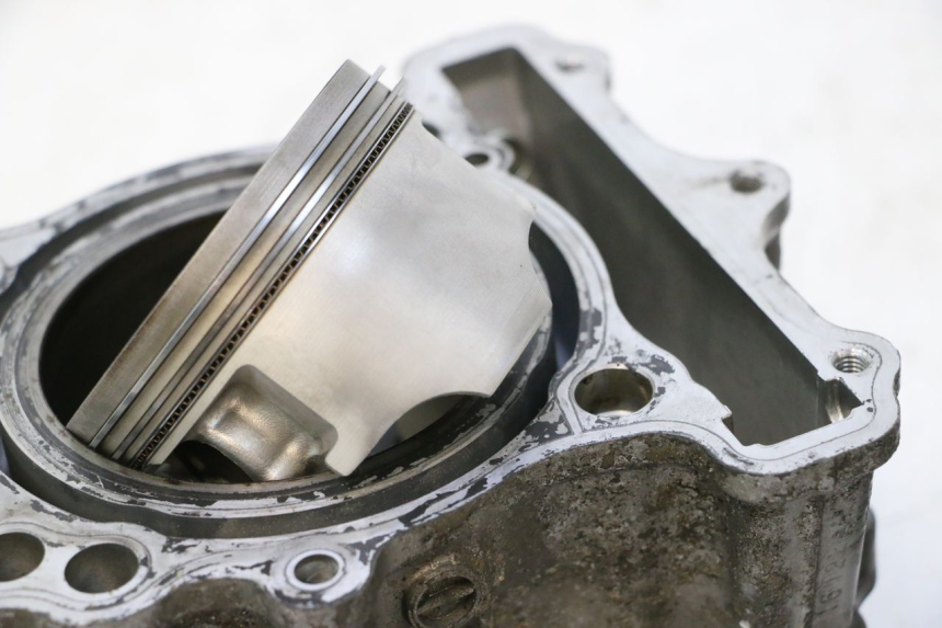 photo de CYLINDER PISTOON SUZUKI SV S 650 (2003 - 2009) - Zoom op componenten