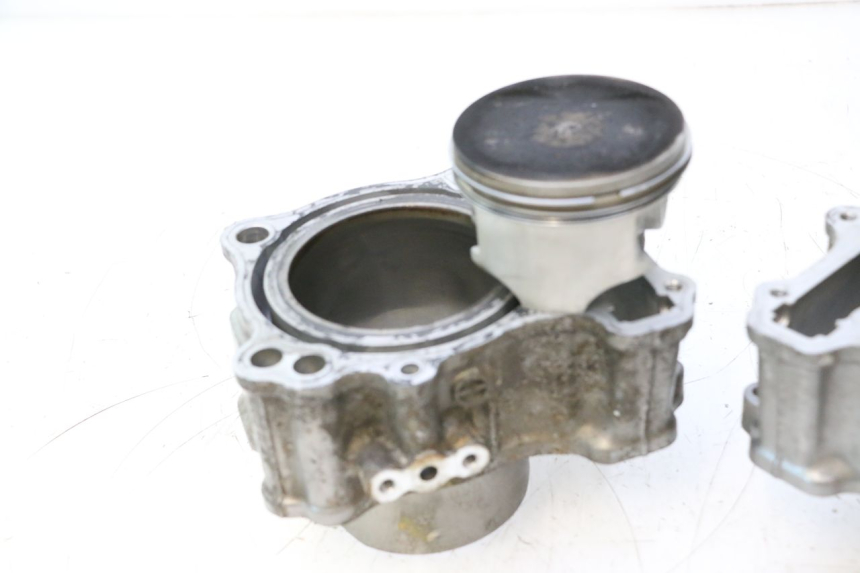 photo de CYLINDER PISTOON SUZUKI SV S 650 (2003 - 2009) - Focus op structuur