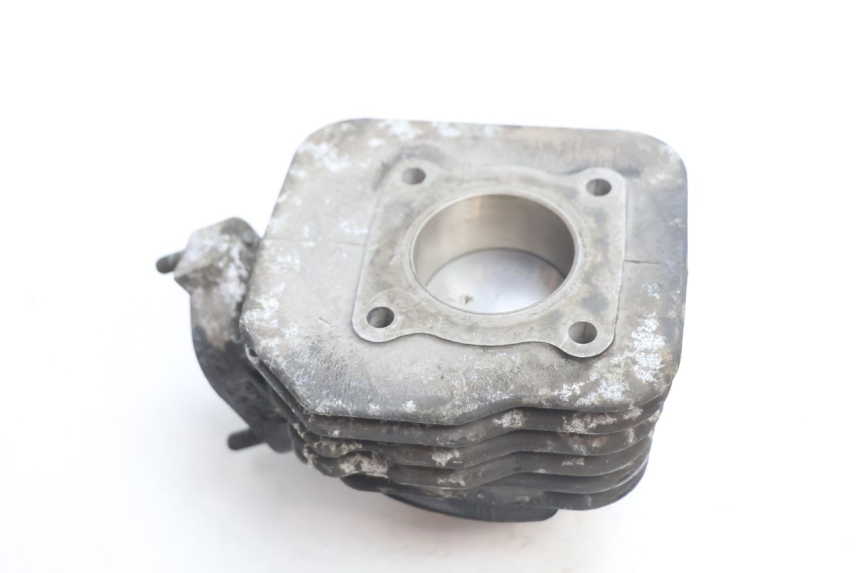 photo de CYLINDER PISTOON PEUGEOT TREKKER 50 (1995 - 2004) - Technische close-up