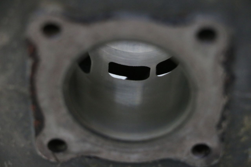 photo de CYLINDER PISTOON PEUGEOT TREKKER 50 (1995 - 2004) - Markeringen en referenties