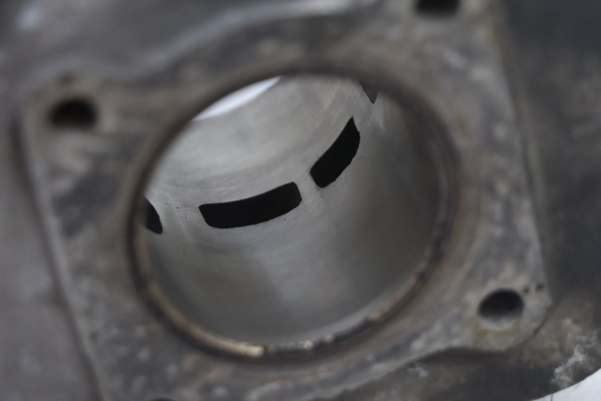 photo de CYLINDER PISTOON PEUGEOT TREKKER 50 (1995 - 2004) - Staat van het oppervlak