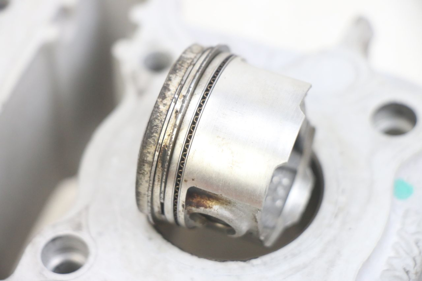 photo de CILINDER ZUIGER PEUGEOT TWEET 4T 50 (2014 - 2019) - Kenmerkende details