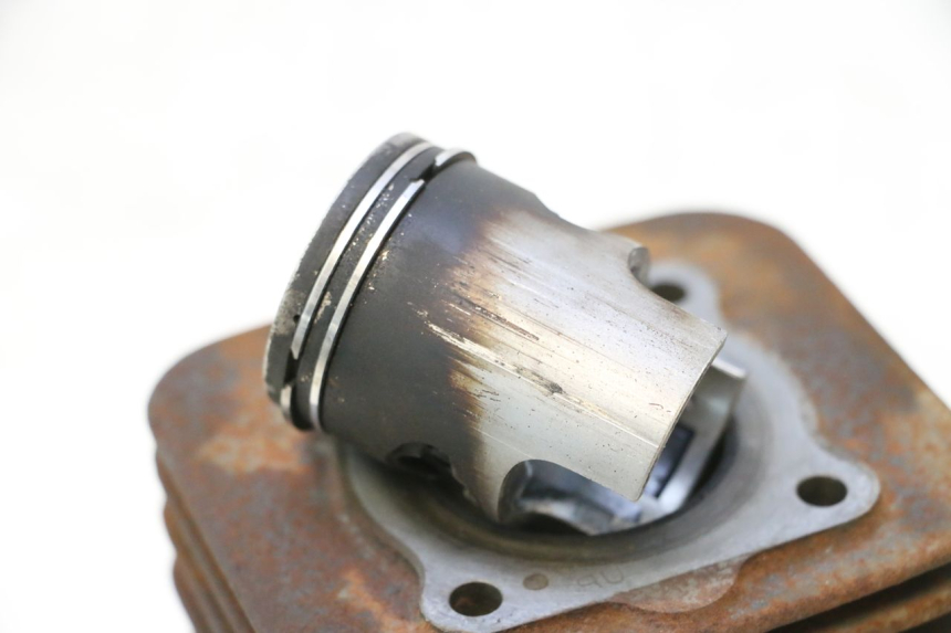photo de CYLINDER PISTOON PIAGGIO TYPHOON 50 (2000 - 2009) - Visuele inspectie