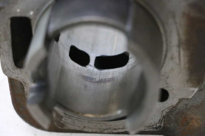 photo de CYLINDER PISTOON PIAGGIO TYPHOON 50 (2000 - 2009) - Overzicht