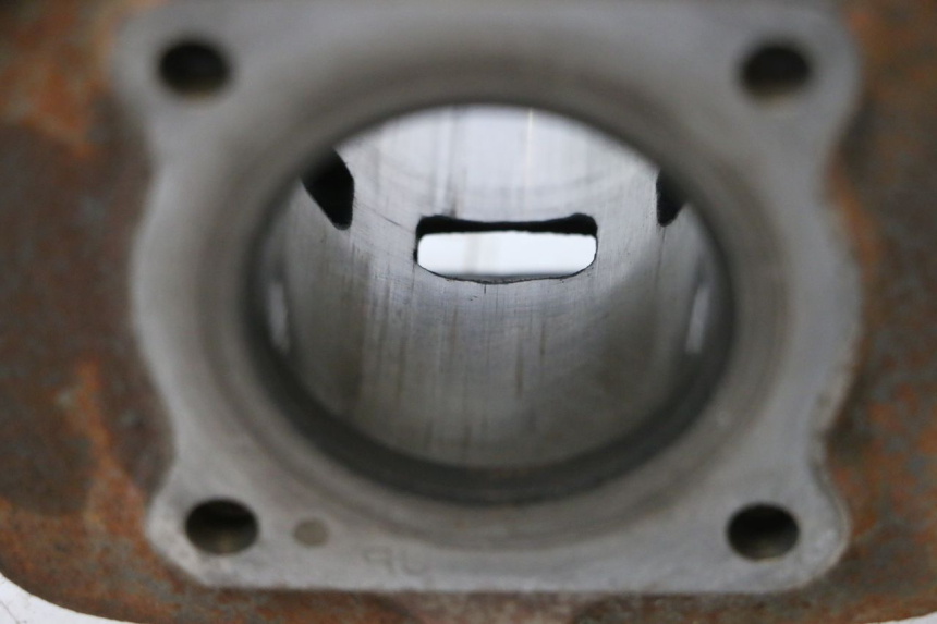 photo de CYLINDER PISTOON PIAGGIO TYPHOON 50 (2000 - 2009) - Markeringen en referenties