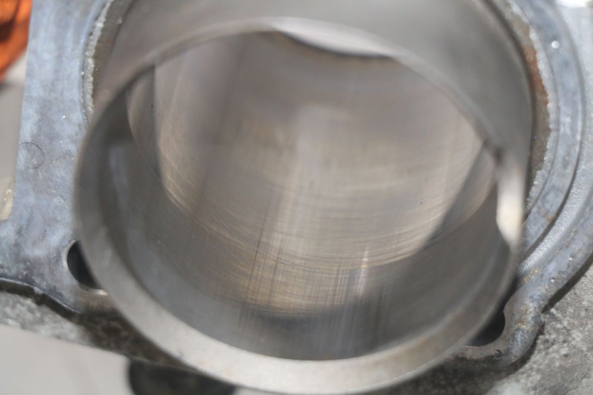 photo de CILINDER ZUIGER DAELIM VJ ROADWIN FI 125 (2008 - 2017) - Zoom op gebruiksstaat