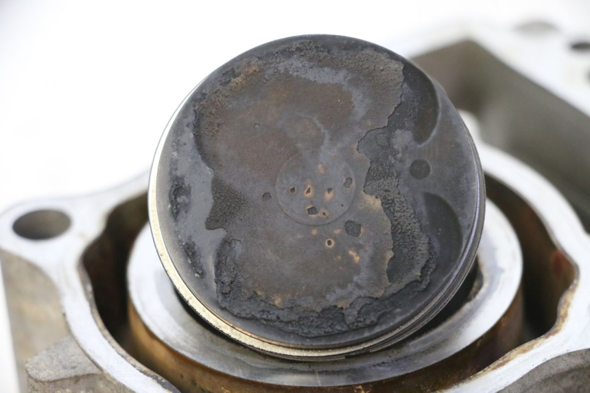 photo de CILINDER ZUIGER YAMAHA X-MAX XMAX 125 (2010 - 2013) - Detailaanzicht