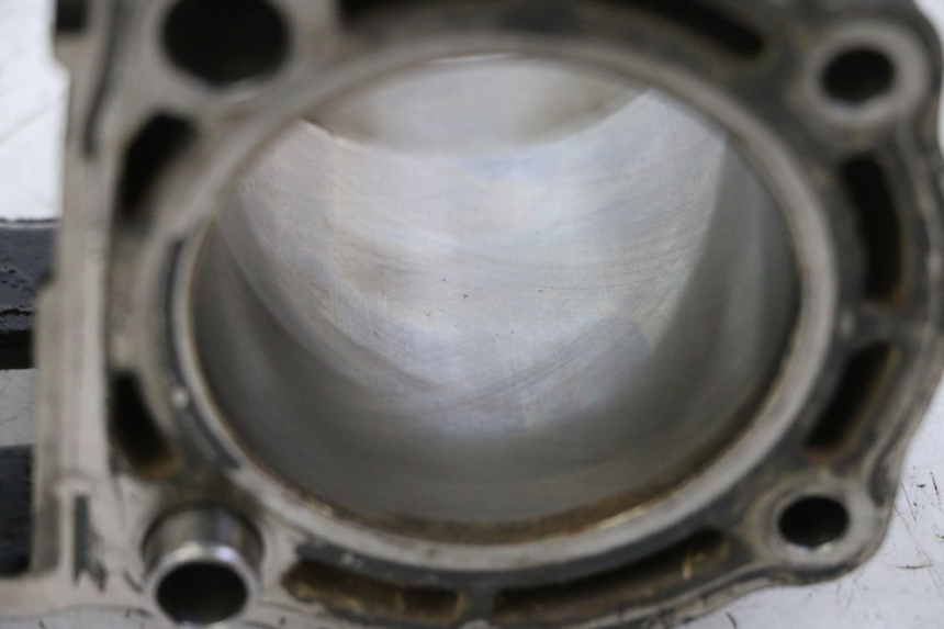 photo de CILINDER ZUIGER YAMAHA X-MAX XMAX 250 (2006 - 2009) - Bevestigingspunten