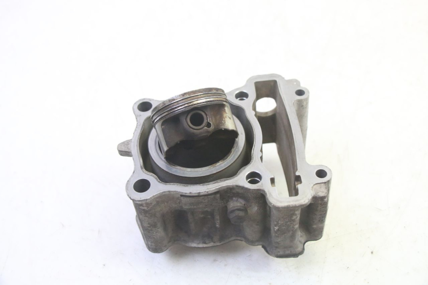 photo de CILINDER ZUIGER YAMAHA X-MAX XMAX 125 (2010 - 2013) - Detail van het onderdeel