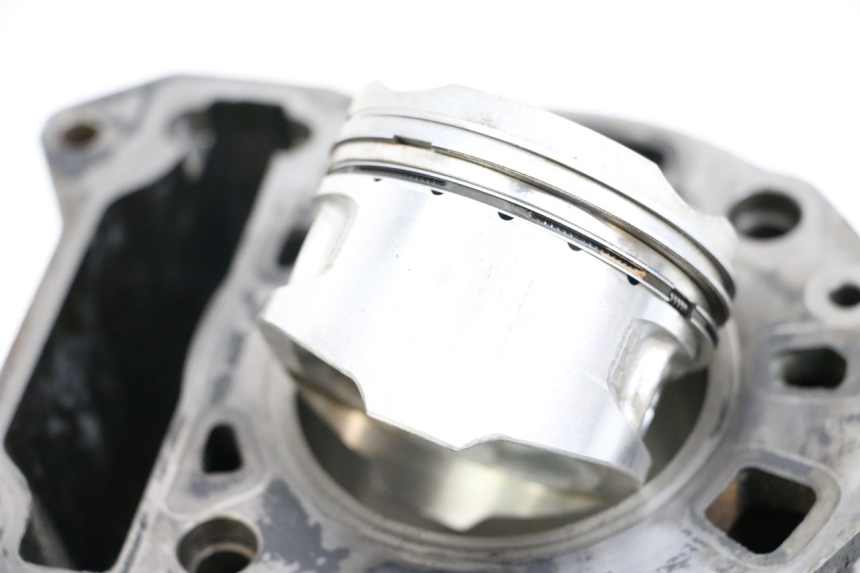 photo de CILINDER ZUIGER PIAGGIO XEVO - X EVO 125 (2007 - 2017) - Zoom op componenten