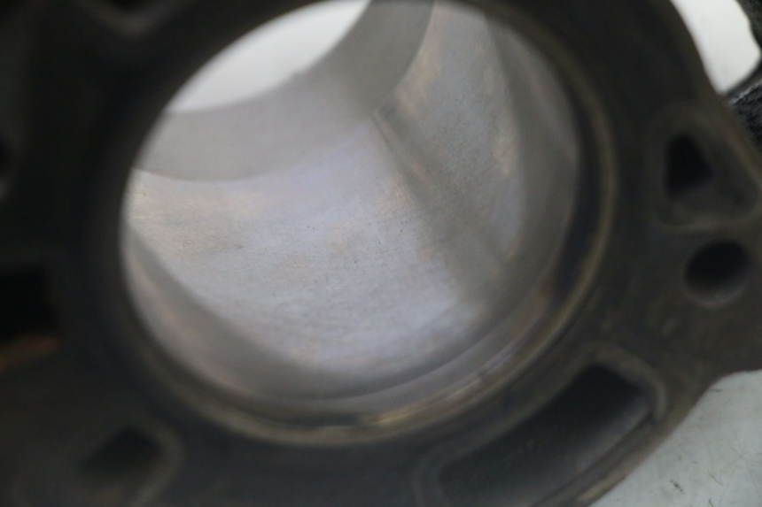 photo de CILINDER ZUIGER PIAGGIO XEVO - X EVO 125 (2007 - 2017) - Bevestigingspunten