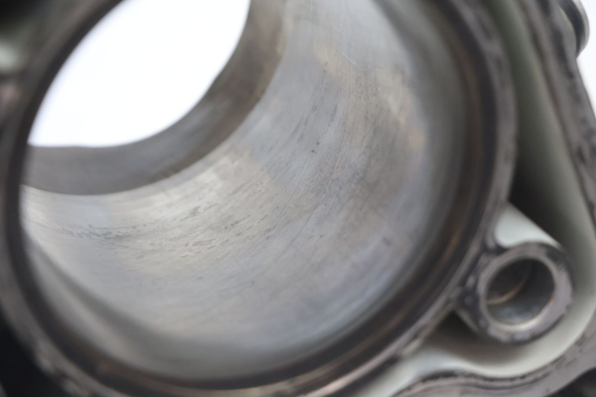 photo de CYLINDER PISTOON HONDA XRV AFRICA TWIN 750 (1990 - 1992) - Focus op structuur
