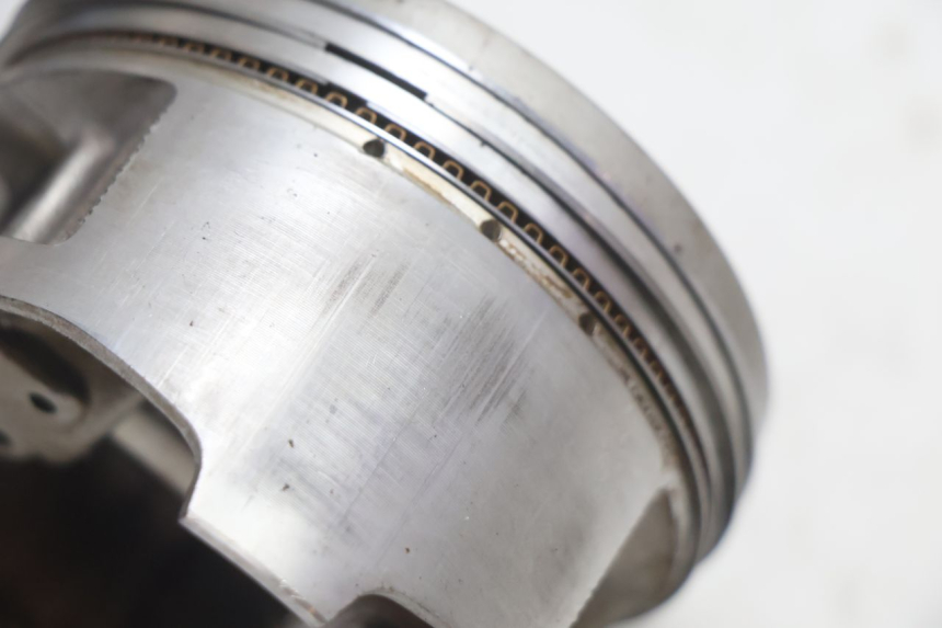 photo de CYLINDER PISTOON HONDA XRV AFRICA TWIN 750 (1990 - 1992) - Detail van het onderdeel