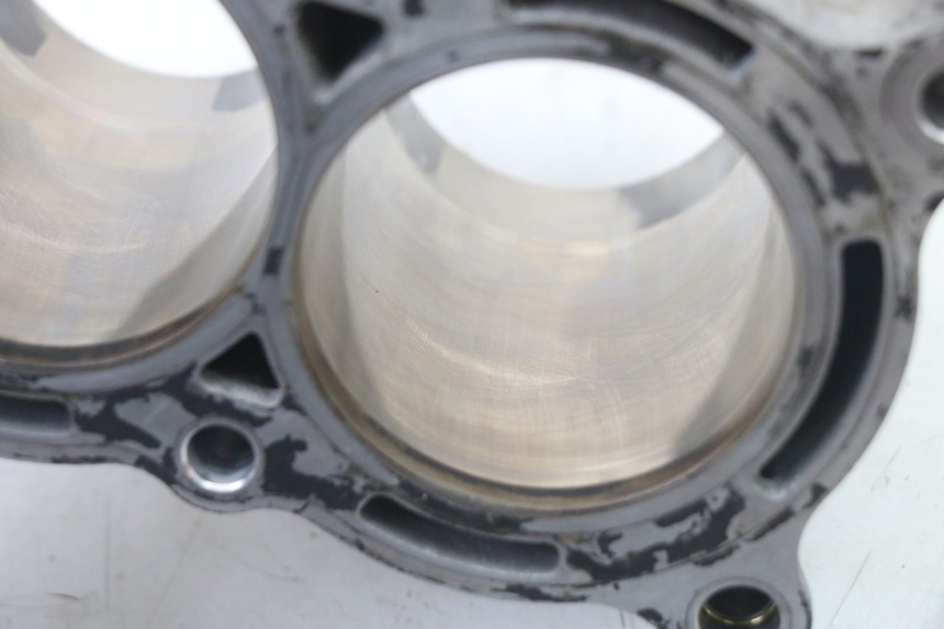 photo de CILINDER ZUIGER YAMAHA YP T-MAX TMAX 530 (2017 - 2020) - Focus op structuur