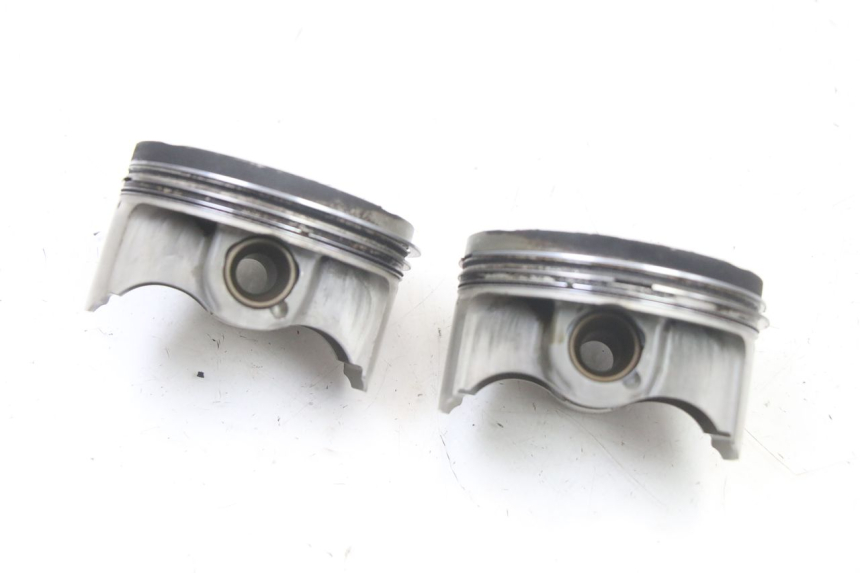 photo de CILINDER ZUIGER YAMAHA YP T-MAX TMAX 530 (2017 - 2020) - Bevestigingspunten