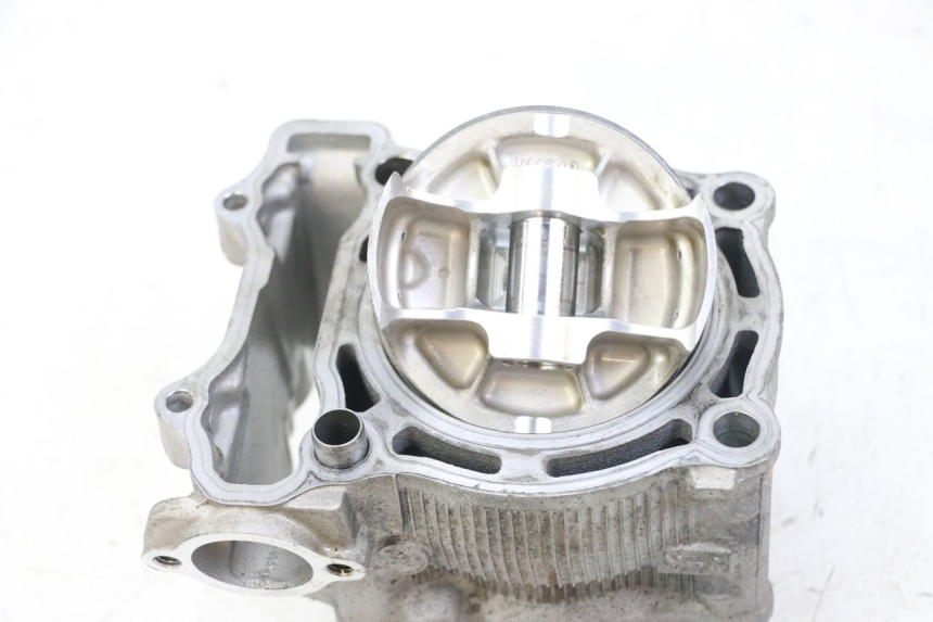 photo de CILINDER ZUIGER YAMAHA YZ-F YZF 250 (2007 - 2013) - Focus op structuur