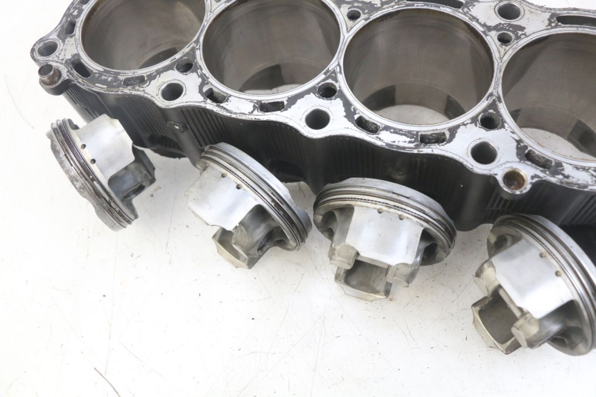 photo de CILINDER ZUIGER YAMAHA YZF R1 1000 (2007 - 2008) - Detail van het onderdeel