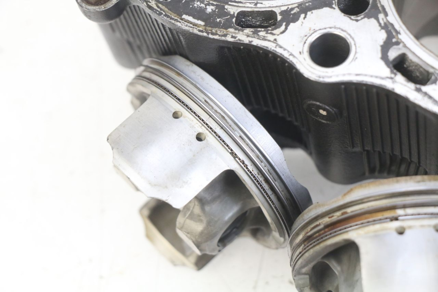 photo de CILINDER ZUIGER YAMAHA YZF R1 1000 (2007 - 2008) - Zoom op gebruiksstaat