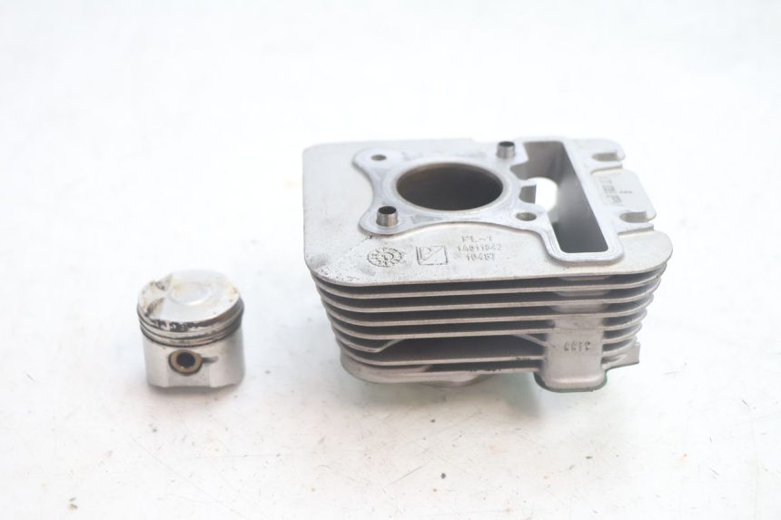 photo de CYLINDER PISTOON PIAGGIO ZIP IGET 4T 50 (2021 - 2023) - Hoofdaanzicht